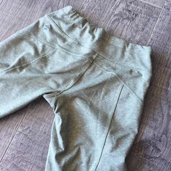 Zakti Green leggings - with pockets! - Picture 4 of 6